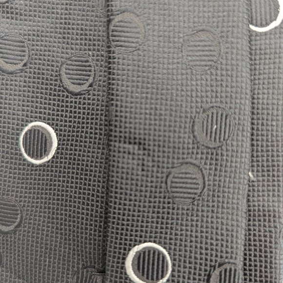 Elegant Black/Gray/White/Silver Men's Ties - Picture 2 of 11